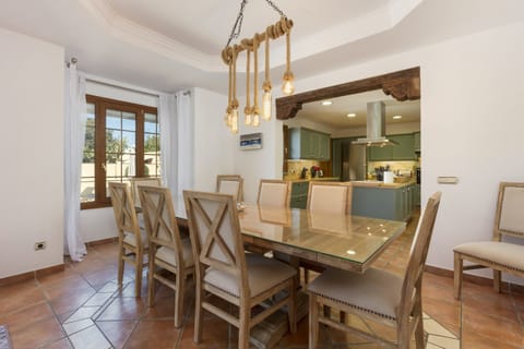 One Foot in Sea Apartment in San Pedro de Alcántara