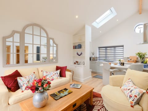 Wildflower Sands Apartment in England