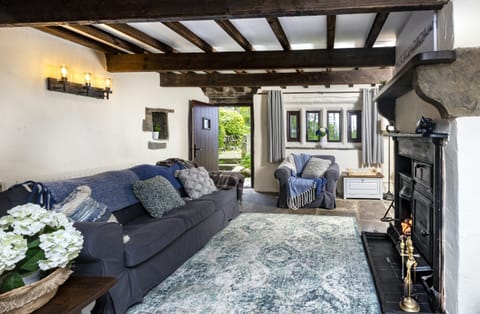  Granny's Footsteps Apartment in Rossendale