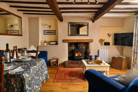 The Blue Door Cottage Apartment in England