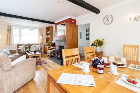 Eiderdown & Lavender Apartment in Copeland District