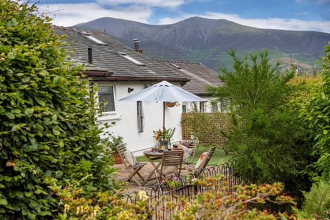 Eiderdown & Lavender Apartment in Copeland District