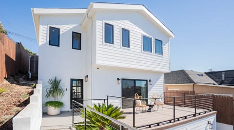 Casa Chicano Apartment in East Los Angeles