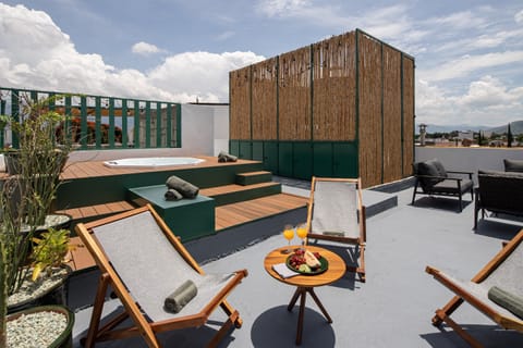 Cultural Colossus Apartment in Oaxaca