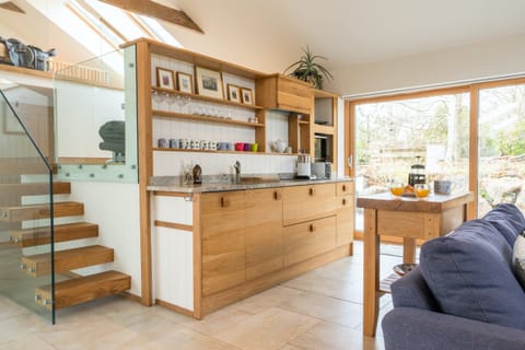 Limestone Lodge Apartment in Bristol