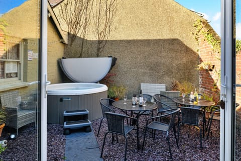 Hills of Bell Heather Apartment in Wales