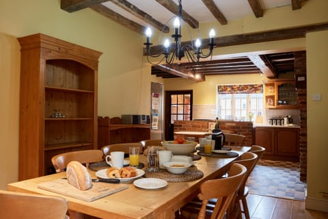 Nightingale Farmhouse Apartment in Amber Valley