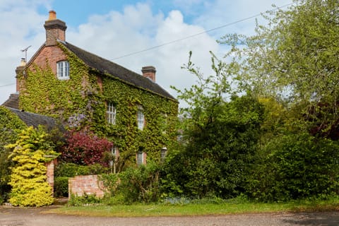 Nightingale Farmhouse Apartment in Amber Valley