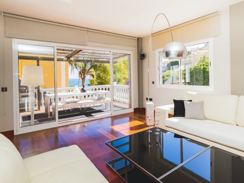 Deck-top Daydream Apartment in Malaga