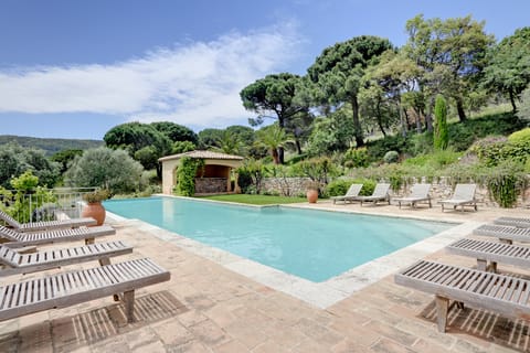 Gods' Green Earth Apartment in Ramatuelle