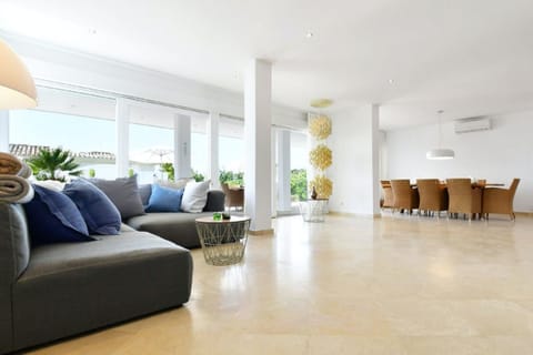 Dolphin's Dance Apartment in Marbella