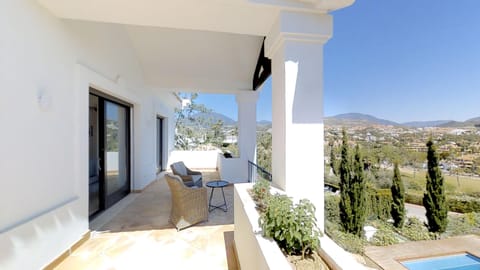 Iced Sangria Apartment in Marbella