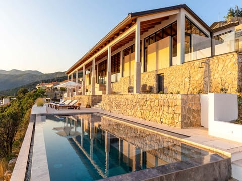 Infinite Beauty Apartment in Dubrovnik-Neretva County