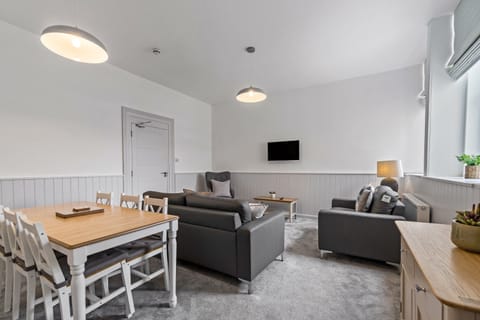 Amazing Azure Apartment in Paignton