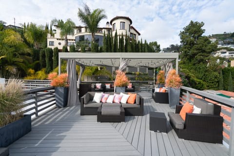 Tic Tac Toe House in Beverly Hills