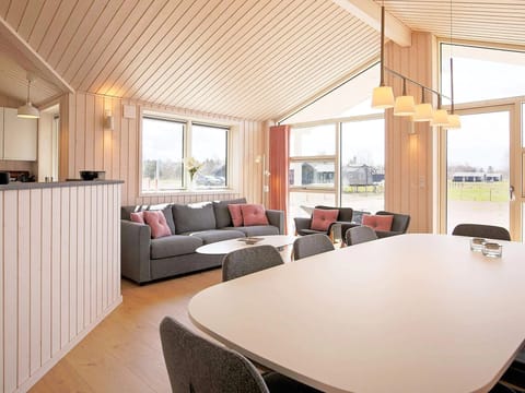 Barefoot Escape Apartment in Væggerløse