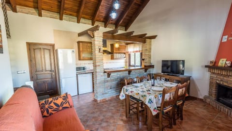 The Brightest Blue Skies Apartment in Sierra de las Nieves