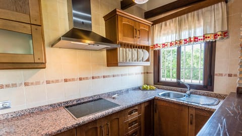 The Brightest Blue Skies Apartment in Sierra de las Nieves