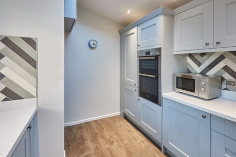 Let There Be Light Apartment in Seahouses