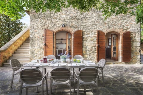 Sunshine Burst Apartment in Umbria
