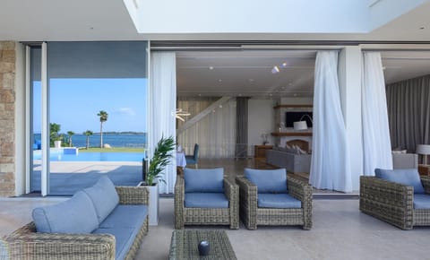 Paradise at the End of the Lane Apartment in Halkidiki