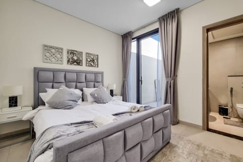 Over the Trees and Far Away Apartment in Al Sharjah