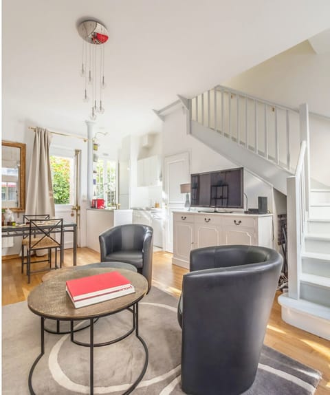 Polished Perfection Apartment in Paris