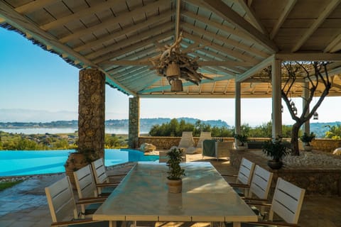 Still Reflections Apartment in Corfu, Greece