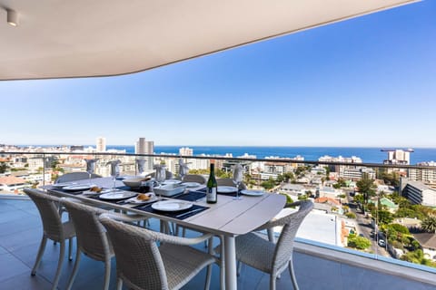 Sea Point Skylines Apartment in Sea Point