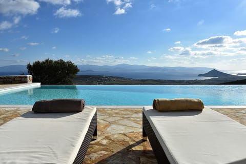 Cycladic Sunsets Apartment in Paros, Greece