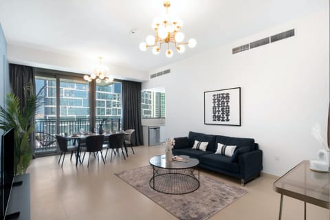 Blue Ice Apartment in Dubai