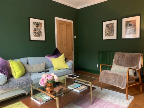 Edwardian Chic Apartment in Cardiff