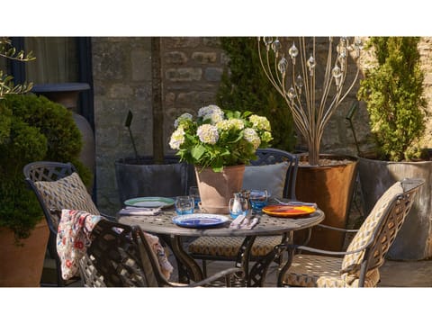 Have I Got Mews for You Apartment in Bath