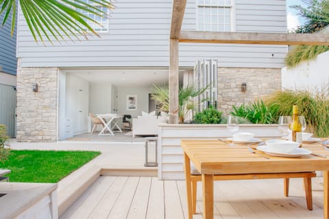 Slow Serenity  Apartment in Poole