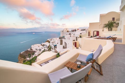 Dormant Dreams House in Oia