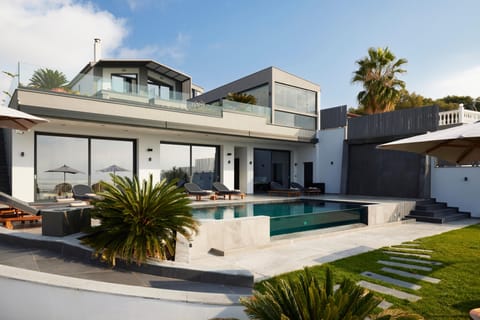 Hera's Hideaway Apartment in Halkidiki