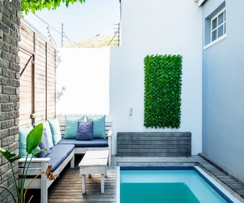 Light & Shade Apartment in Sea Point