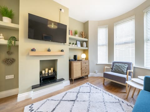 Bring It on Home Apartment in Belfast