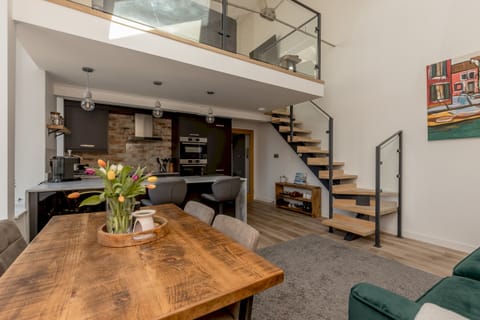 Happy New Year Apartment in Edinburgh