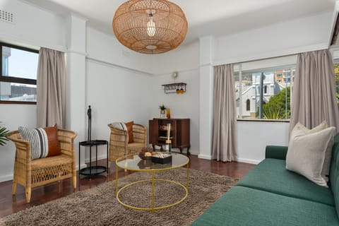 Retro Touch Apartment in Sea Point