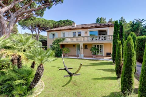 Cypress Breeze Apartment in Saint-Tropez