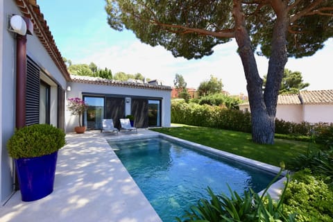 Scent of Bergamotte  Apartment in Saint-Tropez