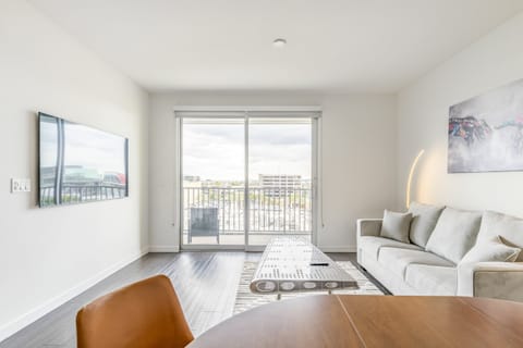 Hollywood's Sweethearts Apartment in West Hollywood