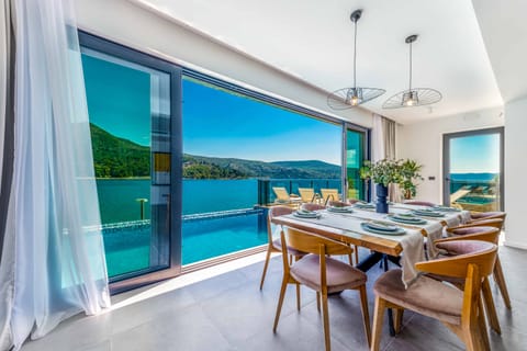 Waterfront Haven Apartment in Dubrovnik-Neretva County