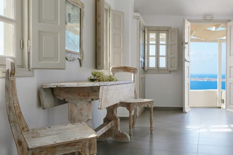 The Oia Caves Apartment in Oia