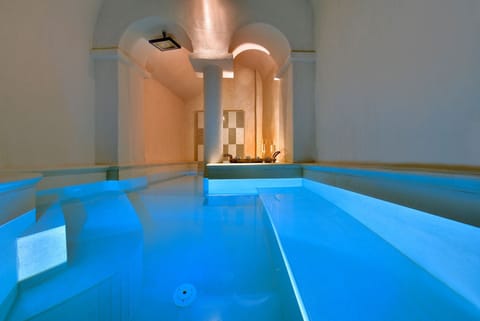 A Bit of Blue Skies Apartment in Oia