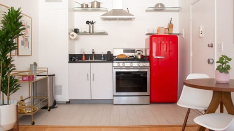 Glass & Gold House in Echo Park