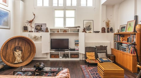 The Artist's Den Luxury apartment in Paris