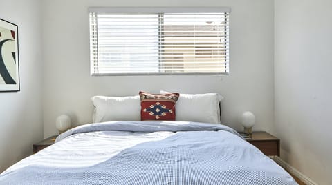 Full Circle Apartment in Echo Park