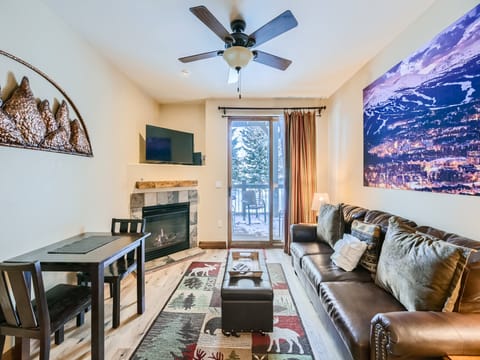 Highland Greens Lodge 210 - a SkyRun Breckenridge Property -